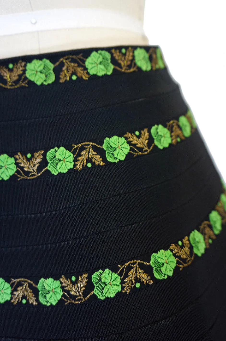 1950s Black & Green Ribbon Circle Skirt