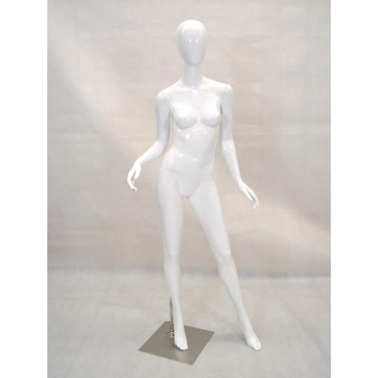 Egghead Female Mannequin MM-A2W1