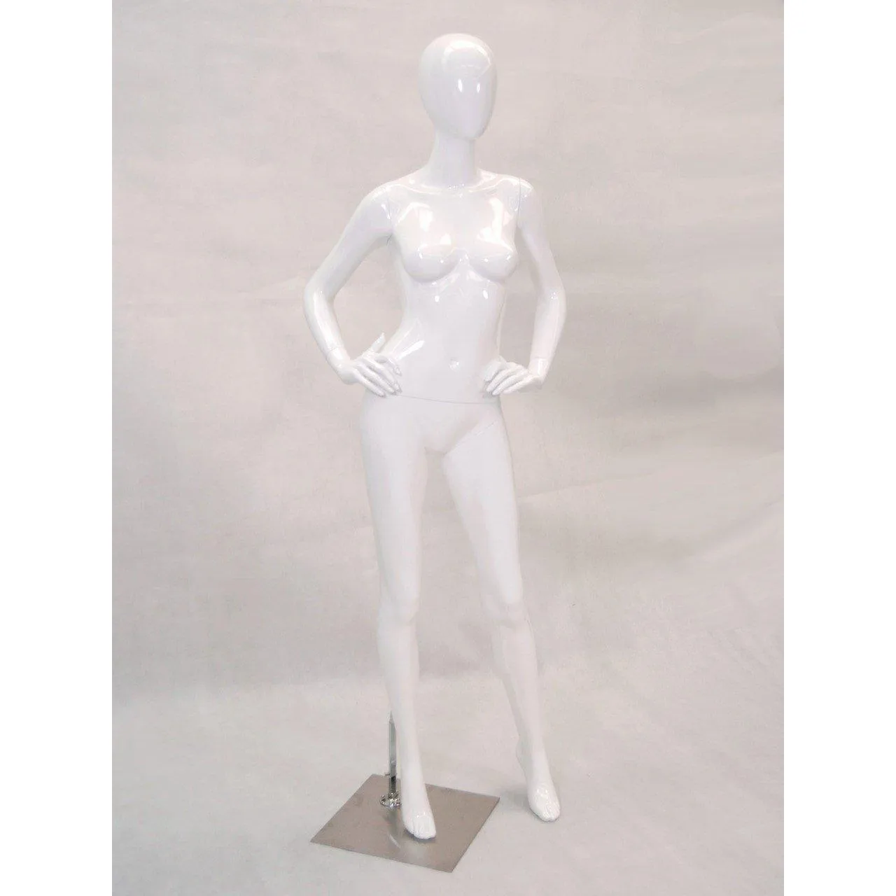 Egghead Female Mannequin MM-A4W1