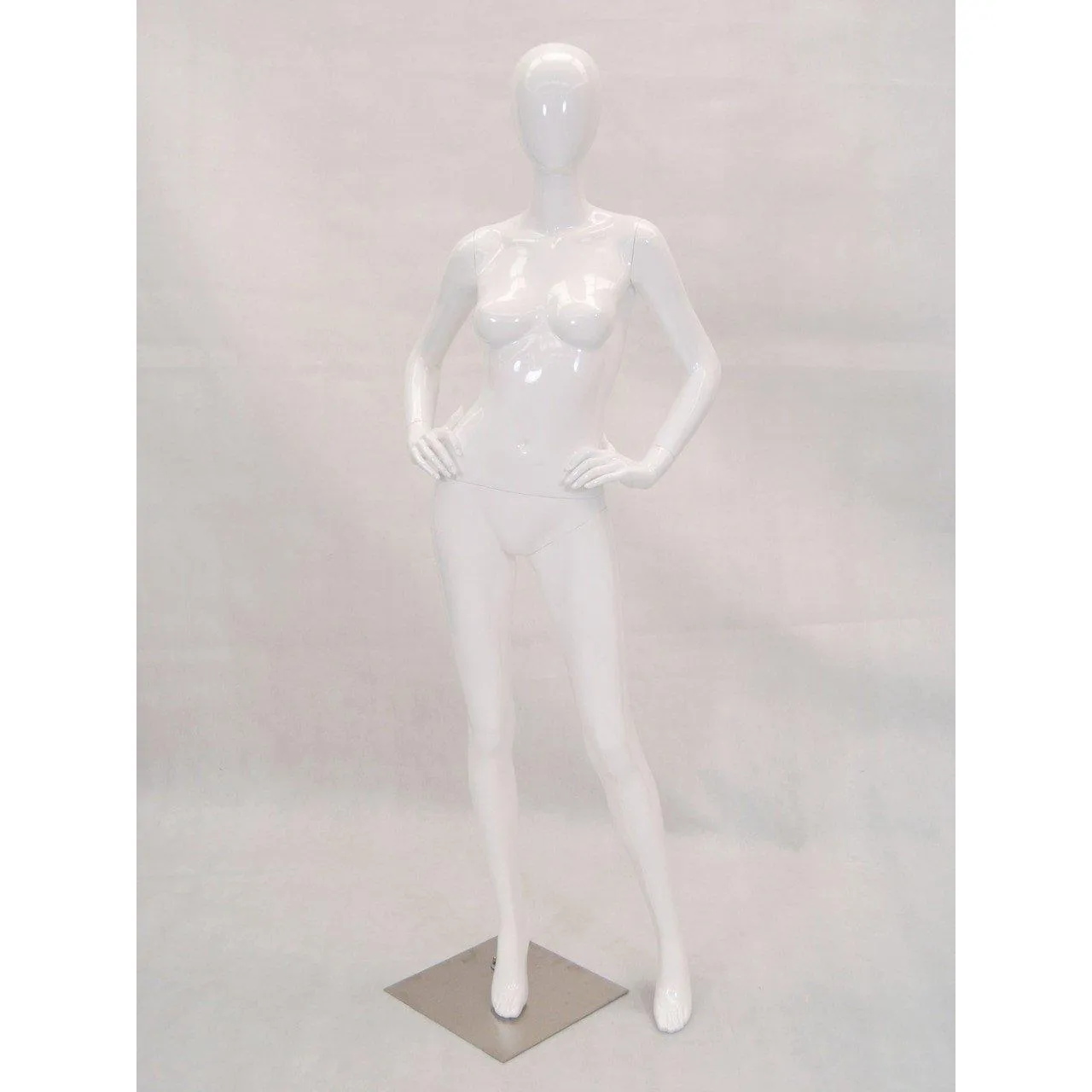 Egghead Female Mannequin MM-A4W1