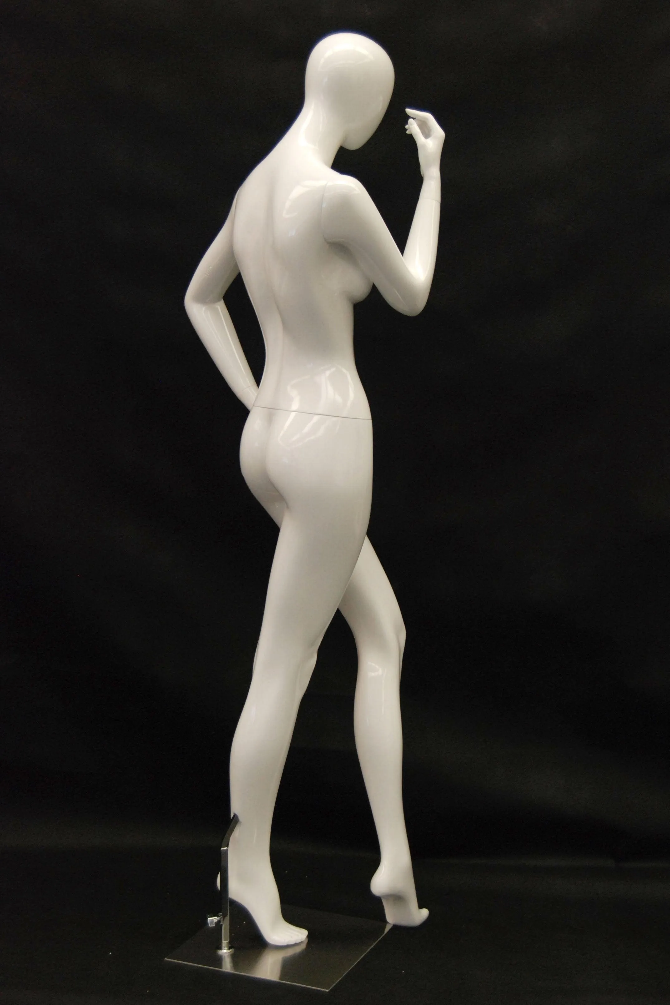 Egghead Female Mannequin MM-RC8