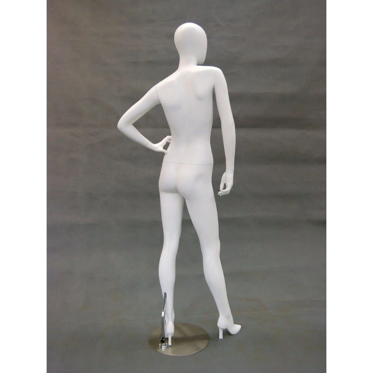 Egghead Female Mannequin MM-RGS7W1 (Built In Heel)