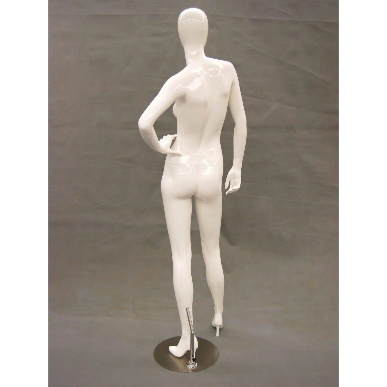 Egghead Female Mannequin MM-RGS7W1 (Built In Heel)