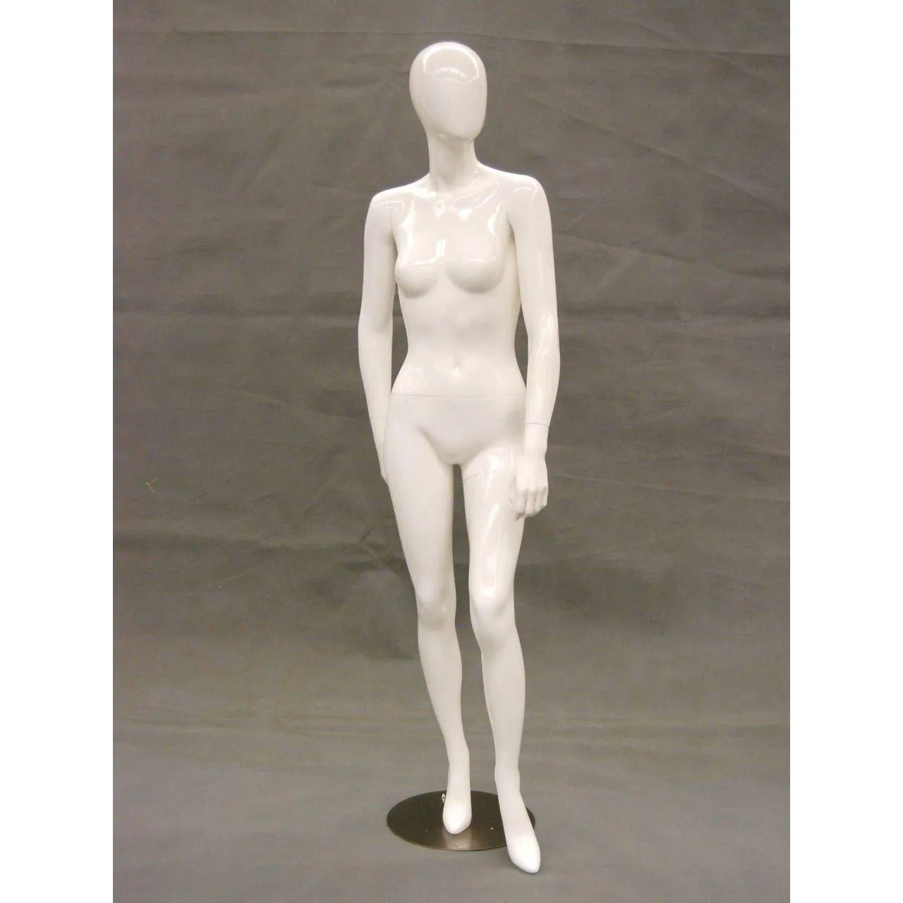 Egghead Female Mannequin MM-RGS8W1 (Built In Heel)