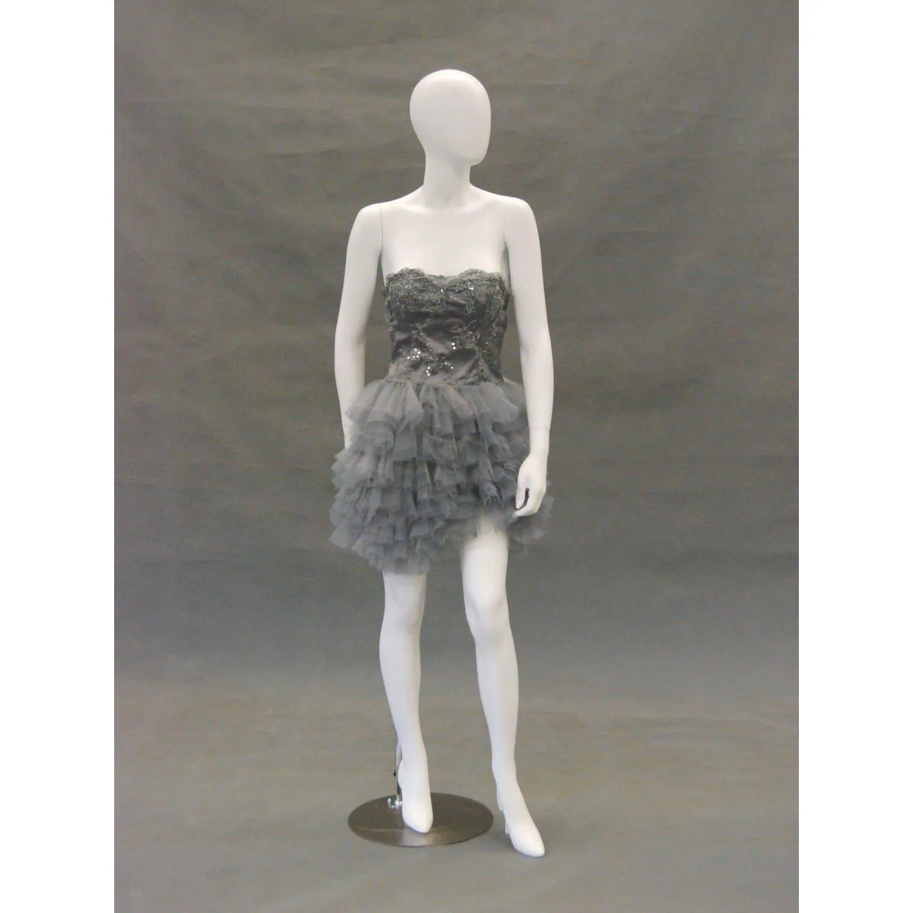 Egghead Female Mannequin MM-RGS8W1 (Built In Heel)