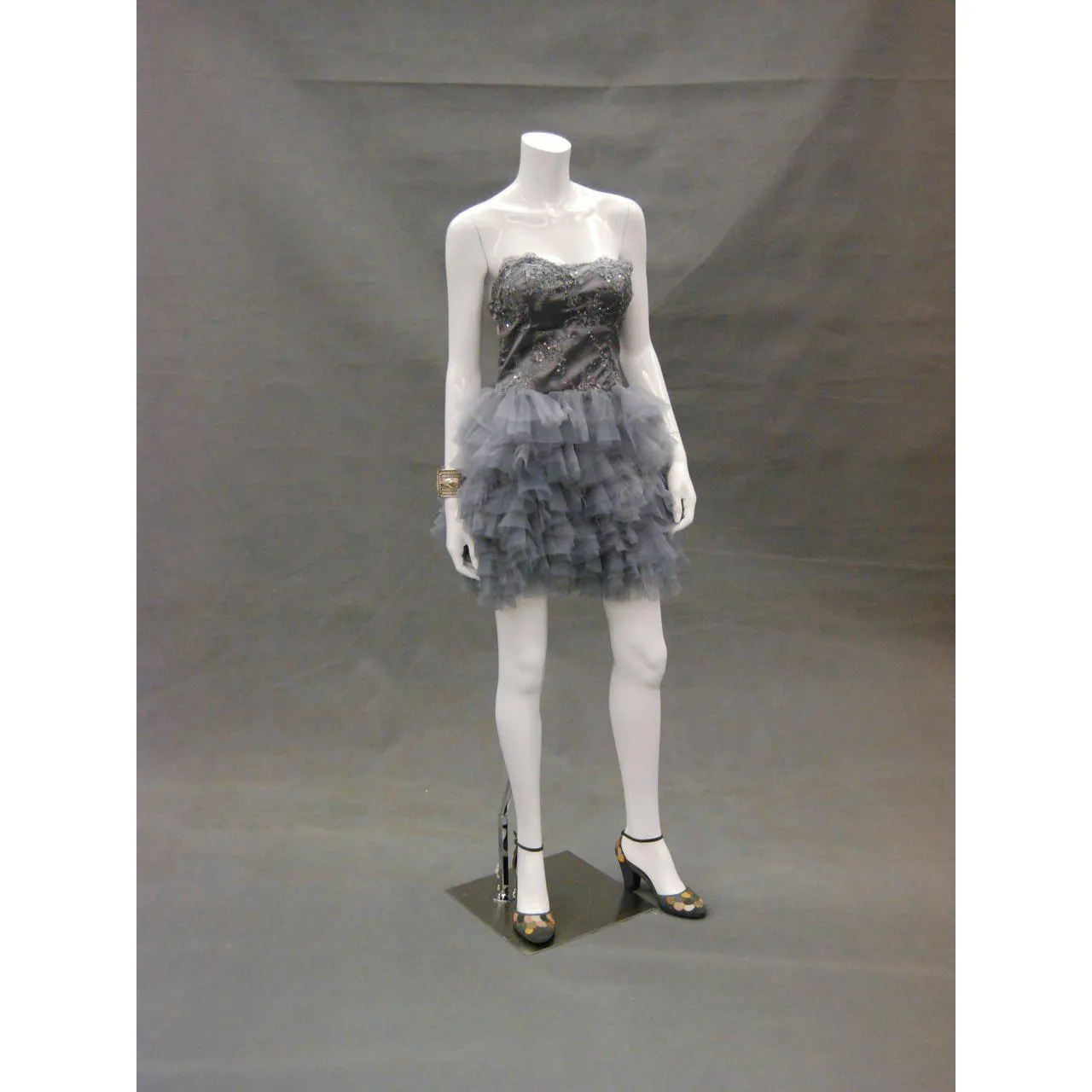 Headless Female Mannequin MM-RA3BW1